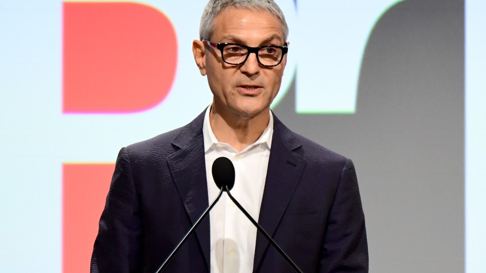 Ari Emanuel calls for Netanyahu's ouster at Wiesenthal dinner