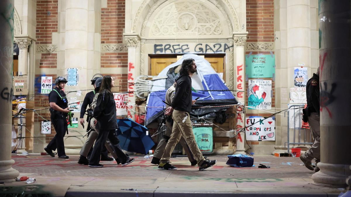 Police make arrests at UCLA during tense clashes with Israeli-Hamas war protesters