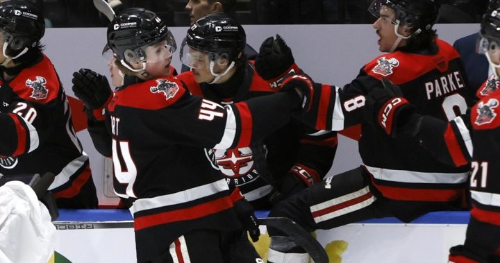 Warriors keep Memorial Cup hopes alive - Regina