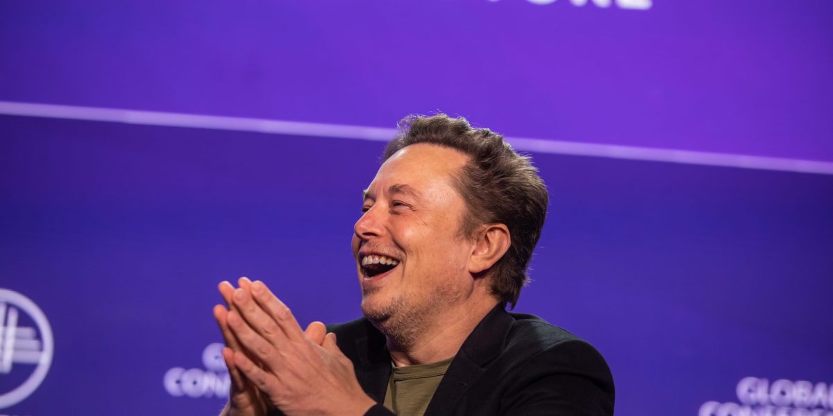 Americans are fed up with the pay gap between top executives and employees, as Elon Musk is poised to break CEO pay standards