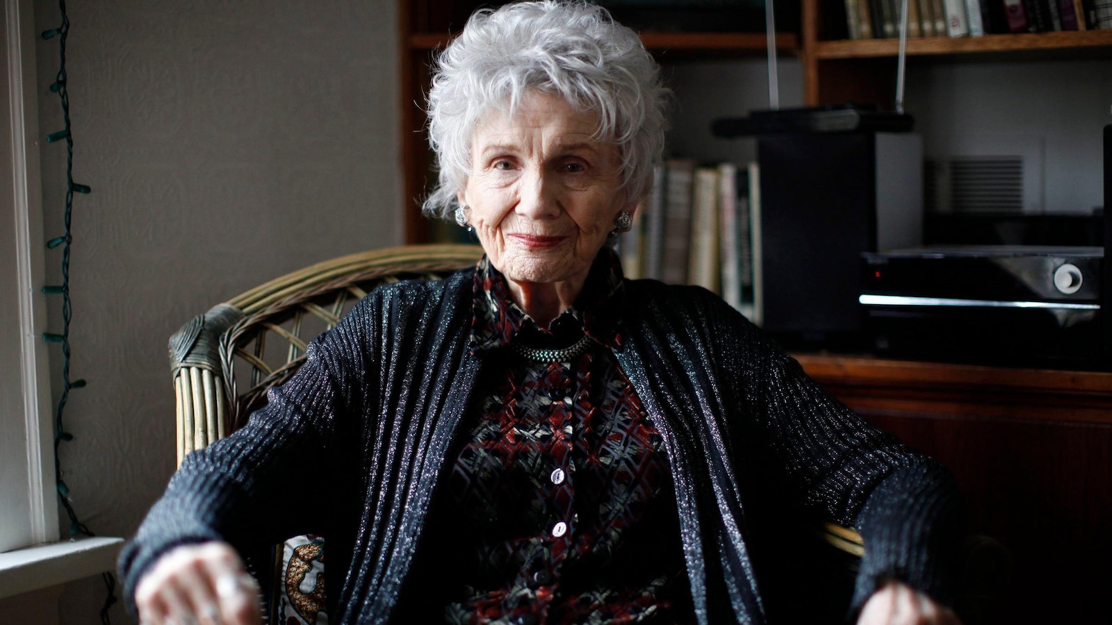 Educators are wondering how to teach Alice Munro's writings after their daughter's revelations