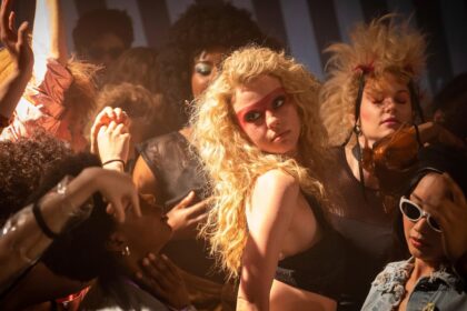 Movie Review: Hollywood, sleazy 80s style, in 'MaXXXine'
