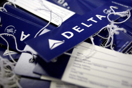 Passengers demand 'revenge' on Delta Airlines after flight delays