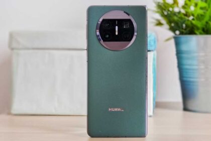 Huawei Mate X3 rear camera