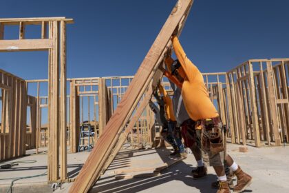 107273212 1689706319909 gettyimages 1256165373 US HOUSING STARTS