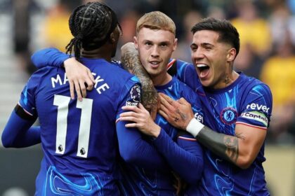 Chelsea makes statement with dominance at Wolves; Liverpool gets the job done on home field during Arne Slot's Anfield debut