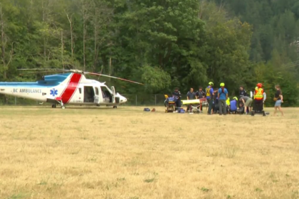 Climbers seriously injured in rock falls on Squamish Chief - BC