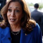 Harris arrives in Chicago to star at the Democratic convention