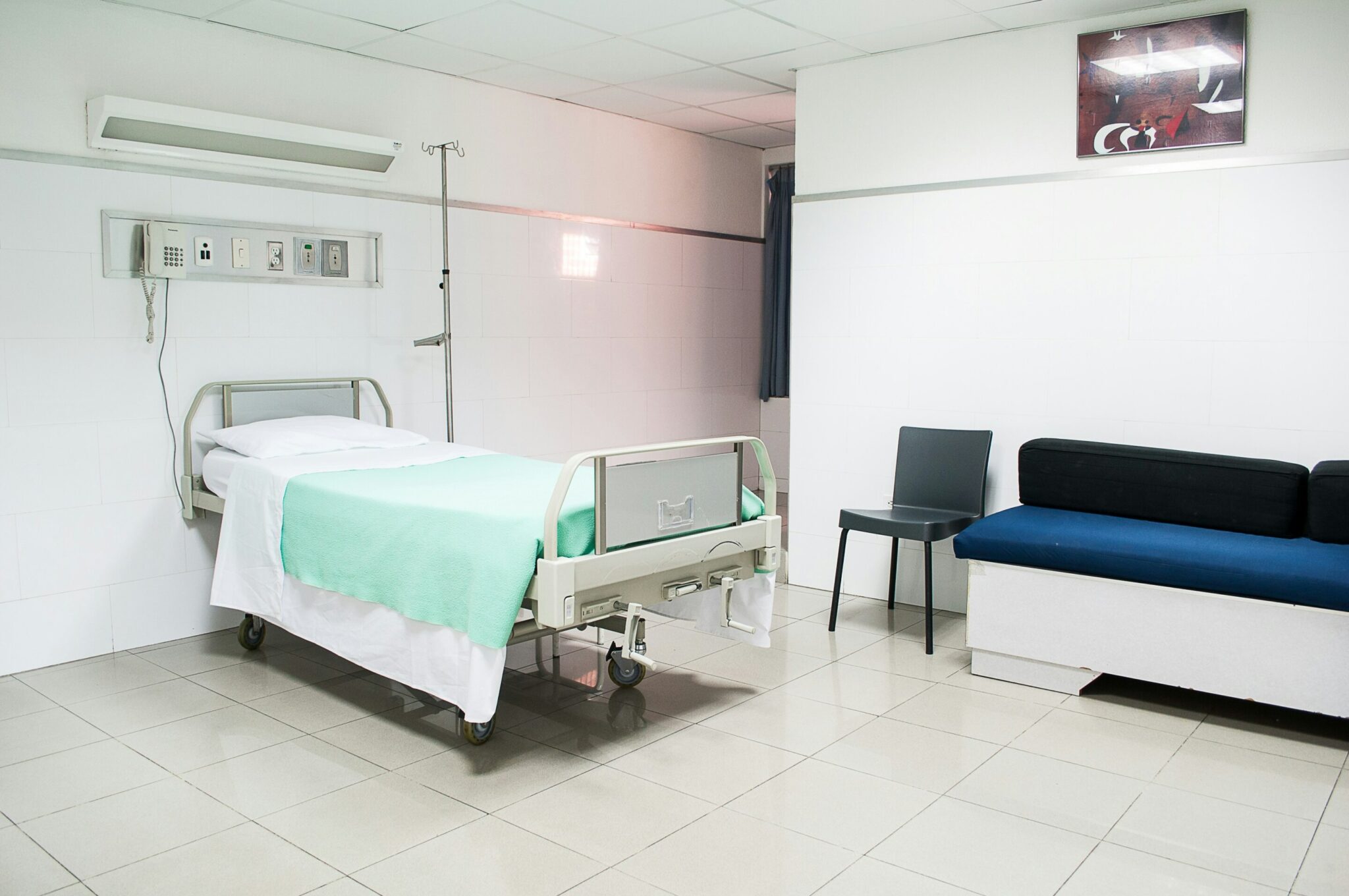 Intervention for cleaning shared healthcare equipment could significantly reduce the number of healthcare-associated infections