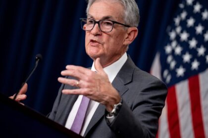 Jerome Powell met with Jamie Dimon and other CEOs behind closed doors