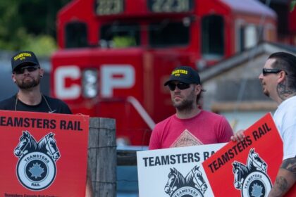 Rail closure: Union says it will challenge Ottawa's arbitration order - National