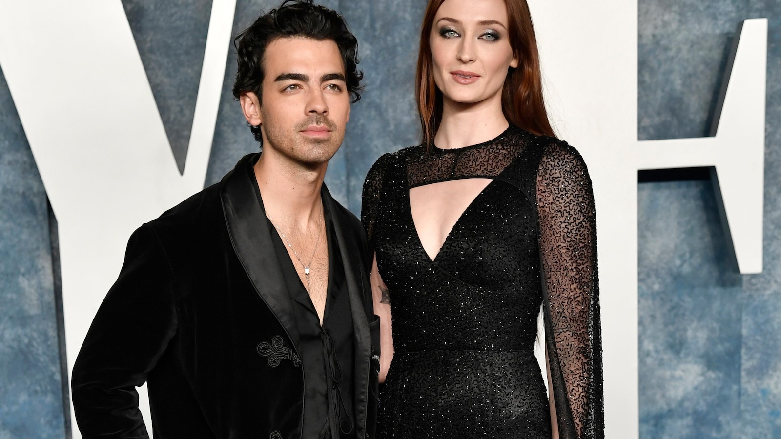 Joe Jonas and Sophie Turner are divorced and declared single