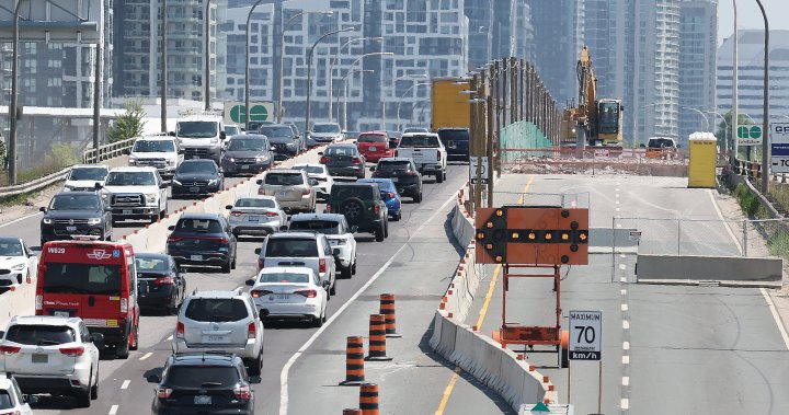 'Less hassle': Toronto will close the entire Gardiner Expressway for weekend work