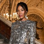 Naomi Campbell voices Anna Wintour in an awards speech