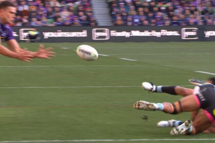 Nick Meaney forward pass, Will Warbrick try, Melbourne Storm vs Cronulla Sharks, video