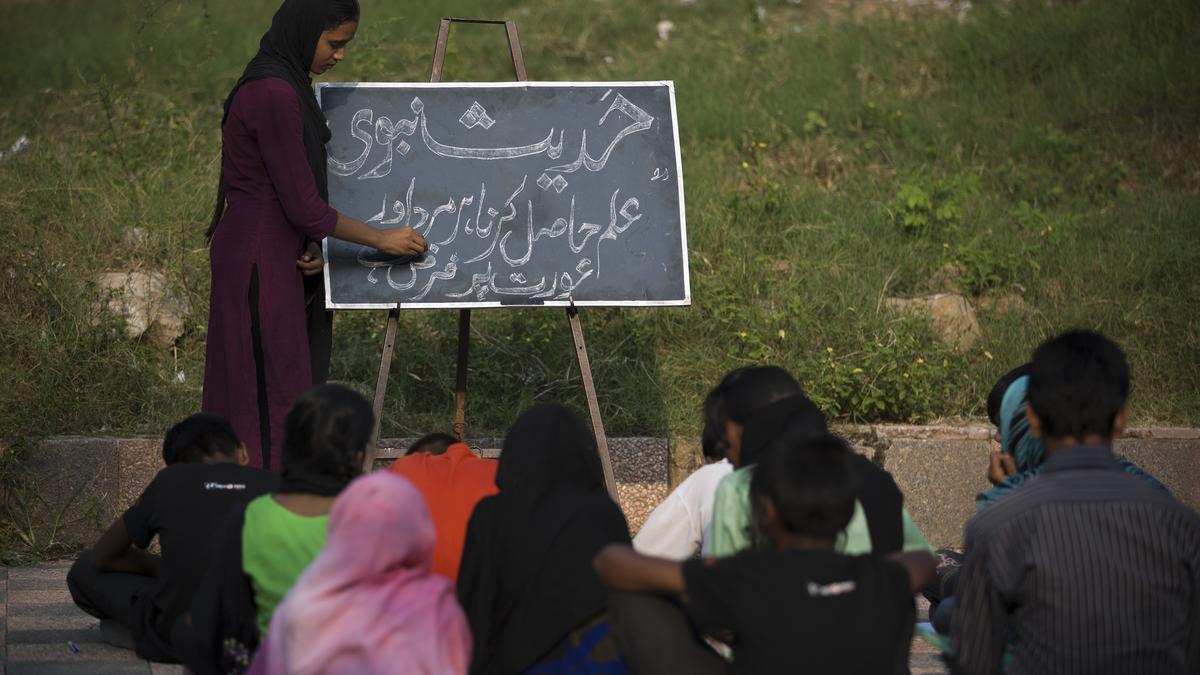 Pakistan: Primary school teachers in Khyber Pakhtunkhwa are planning a provincial strike amid an education crisis