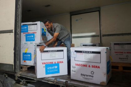 UN aid agencies carry out polio vaccination campaign across Gaza