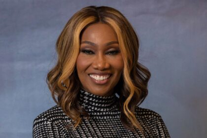 Yolanda Adams is still in the blessing world with 'Sunny Days'